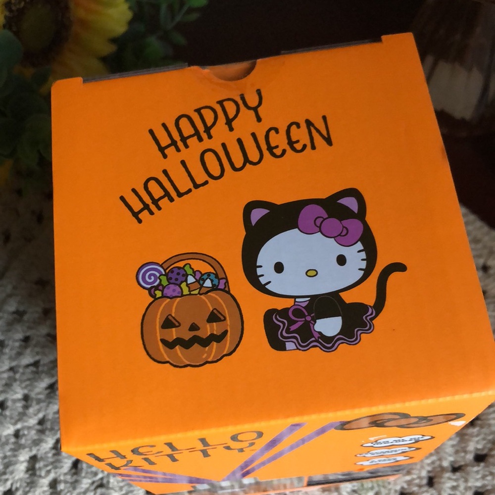 Hello Kitty HALLOWEEN Reed Diffuser - Picture 2 of 5